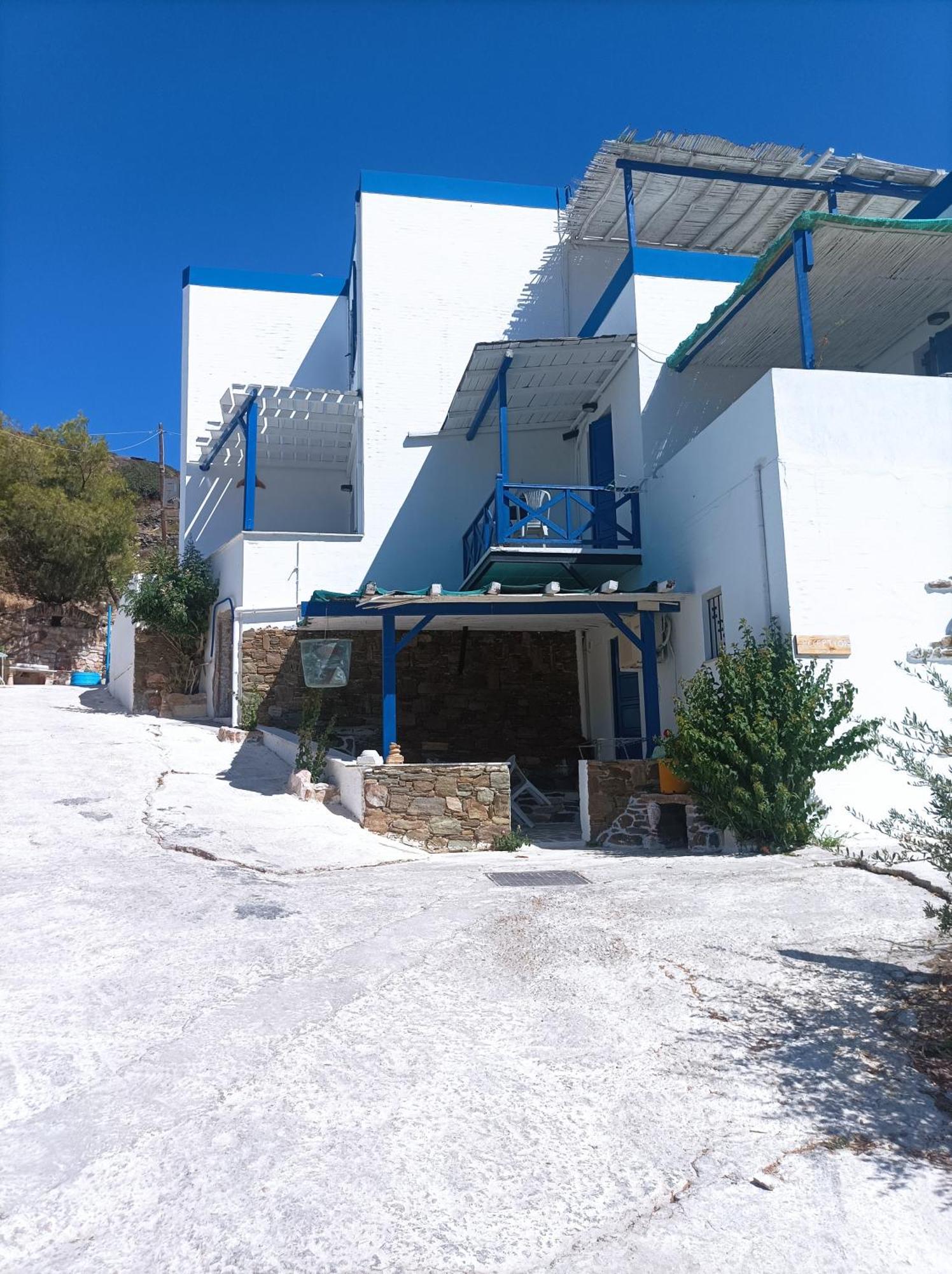 Aposperitis Rooms & Apartments Kini Zewnętrze zdjęcie