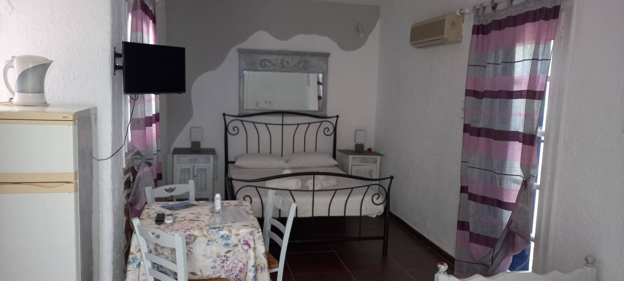 Aposperitis Rooms & Apartments Kini Zewnętrze zdjęcie