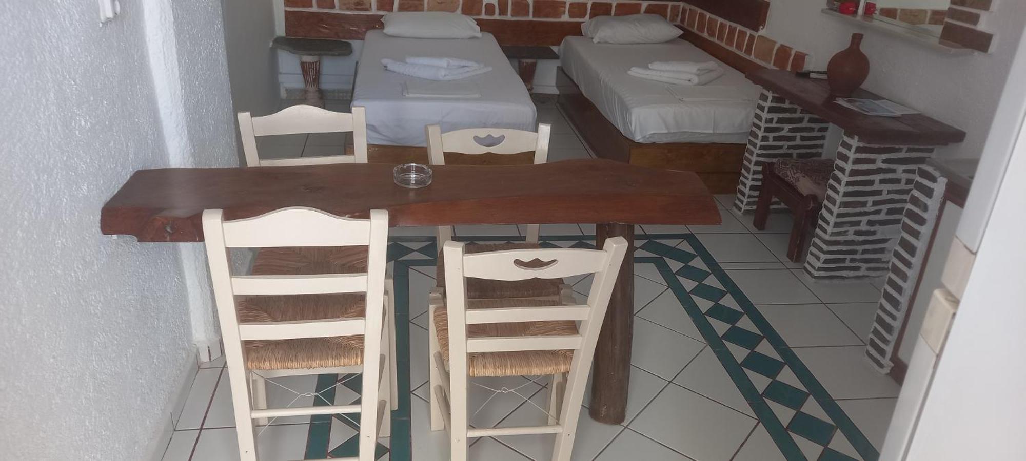Aposperitis Rooms & Apartments Kini Zewnętrze zdjęcie