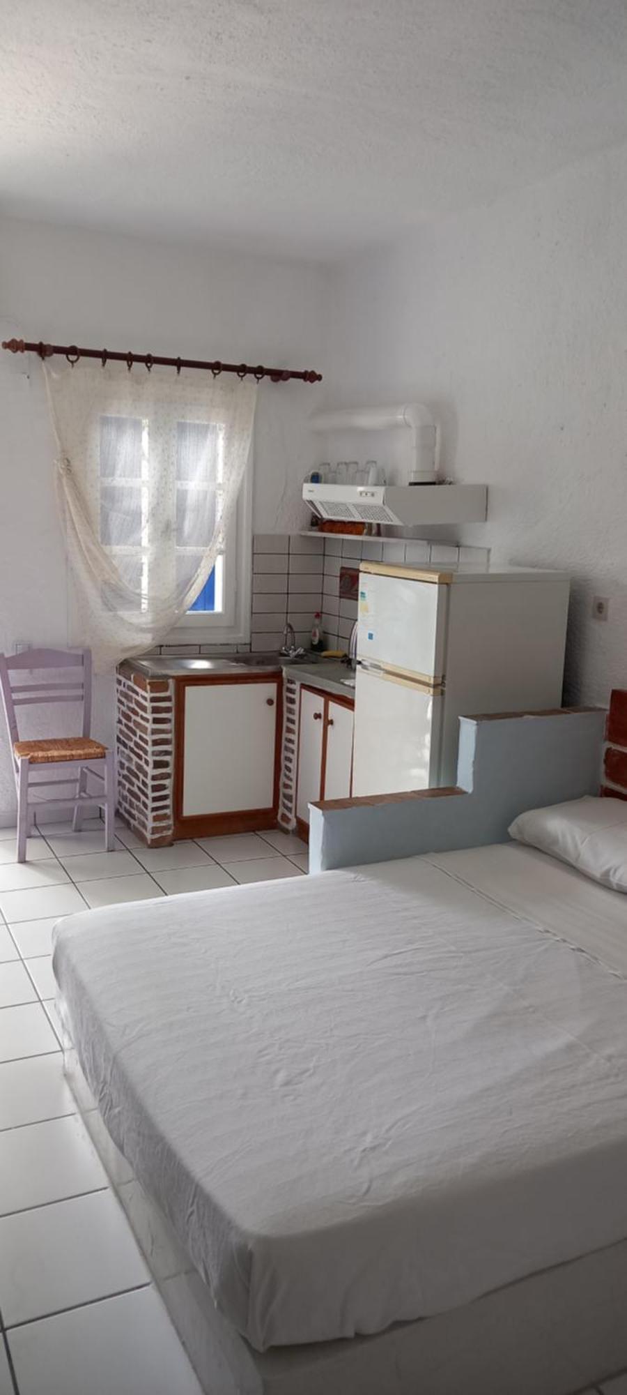 Aposperitis Rooms & Apartments Kini Zewnętrze zdjęcie